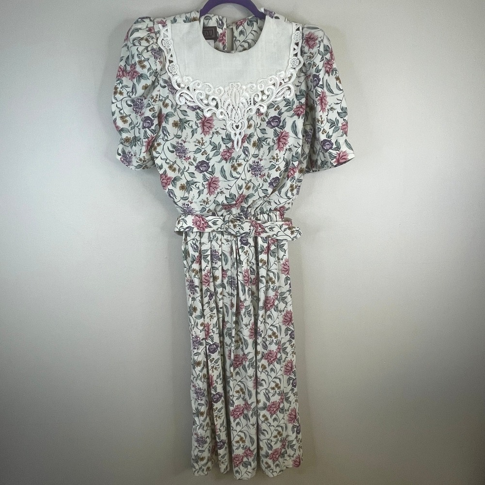 Vintage 80s Lisa II Prairie Cottagecore Dress 8 Romantic Big‎ Collar Lace Belted